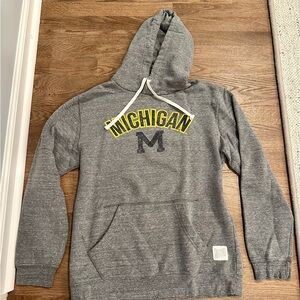 University of Michigan Retro Brand hooded sweatshirt size medium